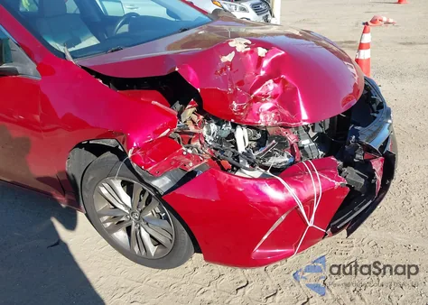 2017 Toyota Camry Se z USA, uszkodzony, nr VIN 4T1BF1FK4HU753844